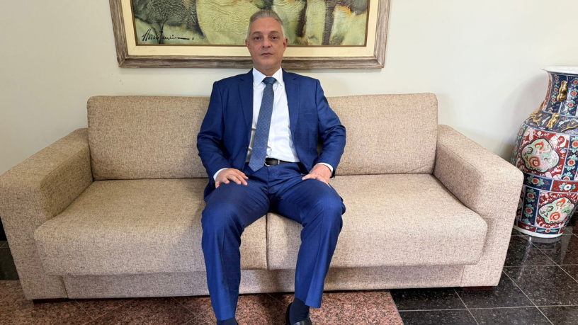 Leonardo Manzan comenta os desafios legais e fiscais enfrentados por empresas que adotam soluções com inteligência artificial.