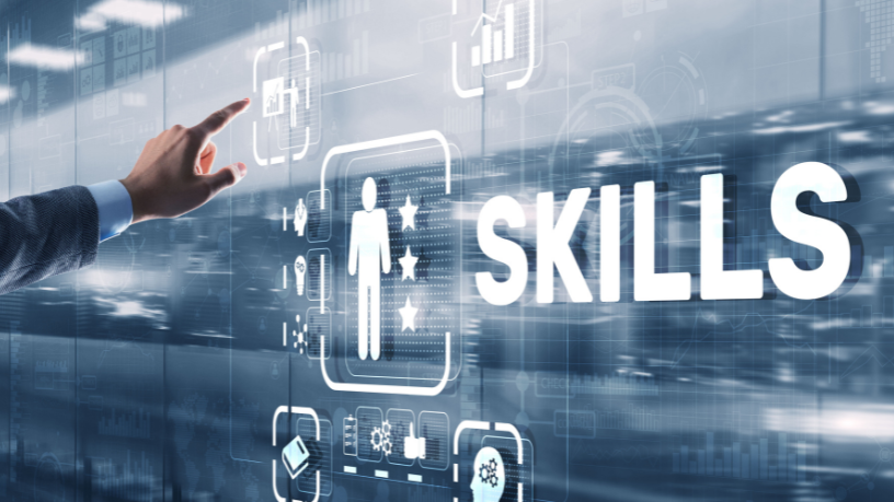 A matriz de competências digitais e a autoavaliação ajudam professores a identificar avanços e desenvolver práticas inovadoras em sala de aula — visão alinhada à expertise de Sérgio Bento De Araújo.