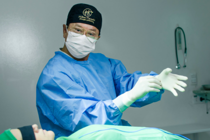 Cirurgia plástica como ferramenta social transforma autoestima e qualidade de vida, destaca Milton Seigi Hayashi.