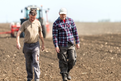 João Eustáquio De Almeida Junior explica como o uso de dados climáticos precisos no planejamento agrícola ajuda a reduzir riscos e aumentar a eficiência no campo.